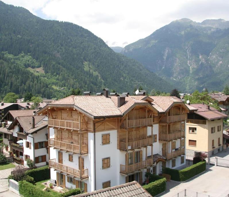 Lovely Apt In Pinzolo Val Rendena 7 Zewnętrze zdjęcie